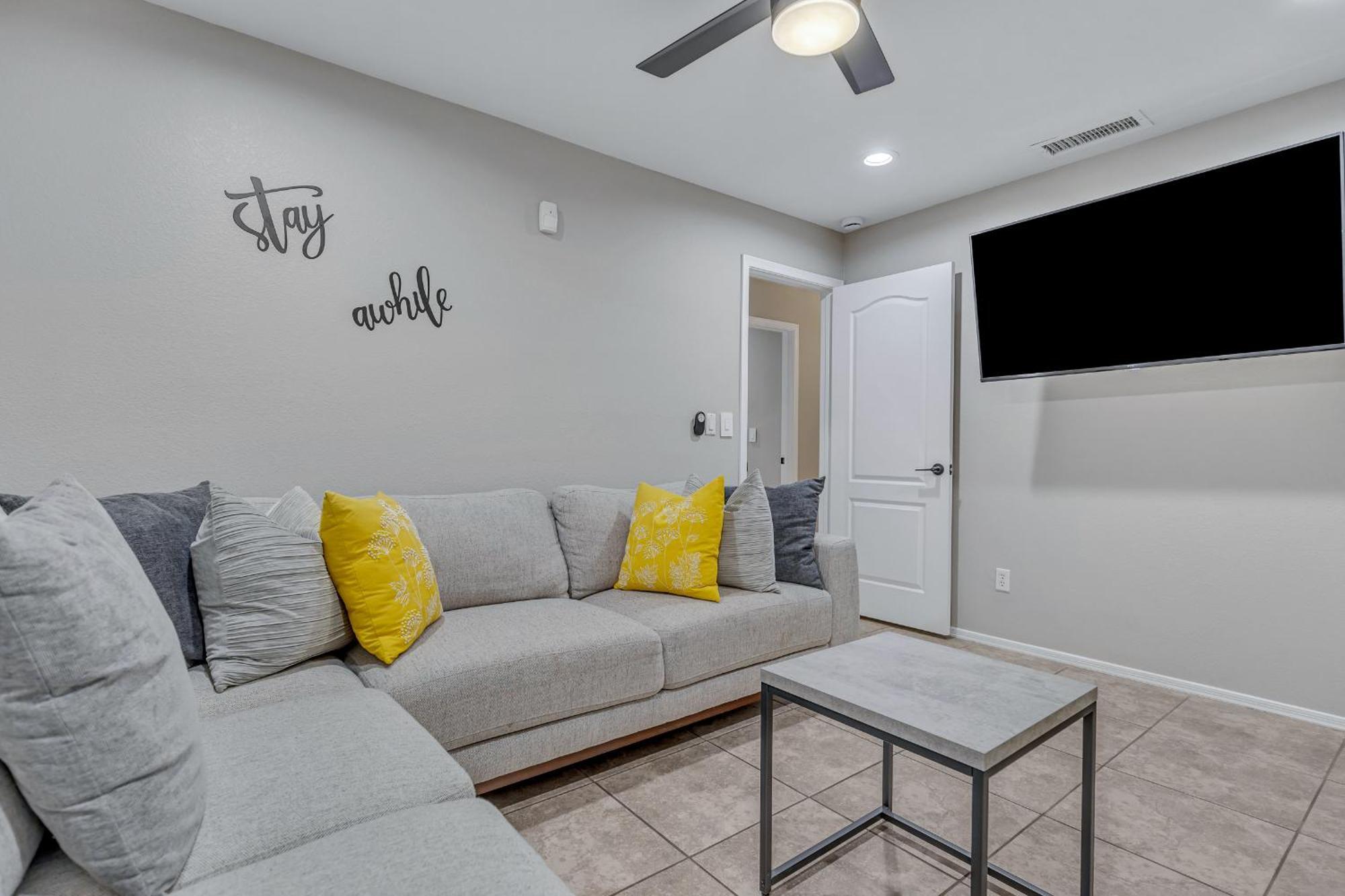 Luxe Phoenix Getaway Luaran gambar